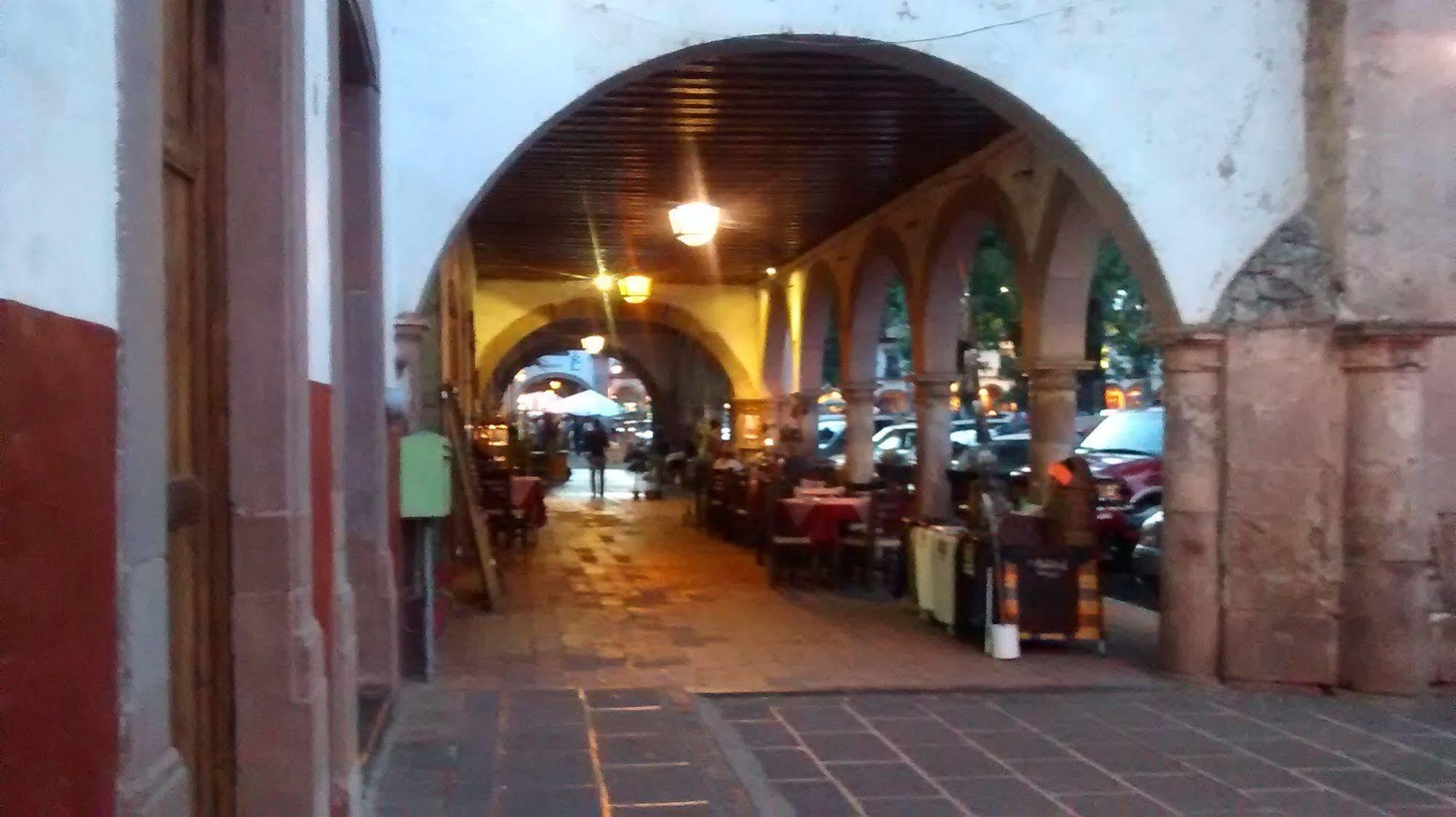 Hotel Casa Del Naranjo Pátzcuaro Extérieur photo