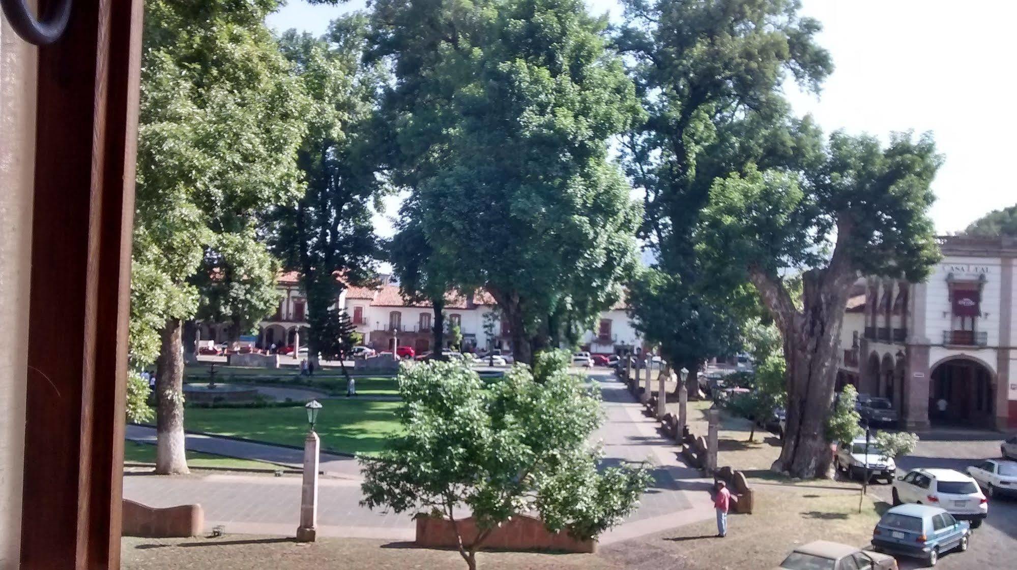 Hotel Casa Del Naranjo Pátzcuaro Extérieur photo